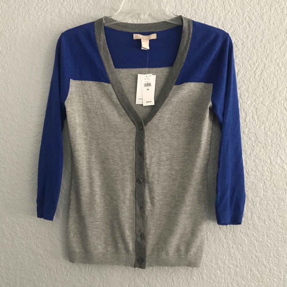 Banana Republic V-neck Cardigan new with tags
